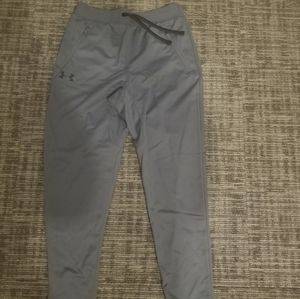 Under armour tapered pants size large